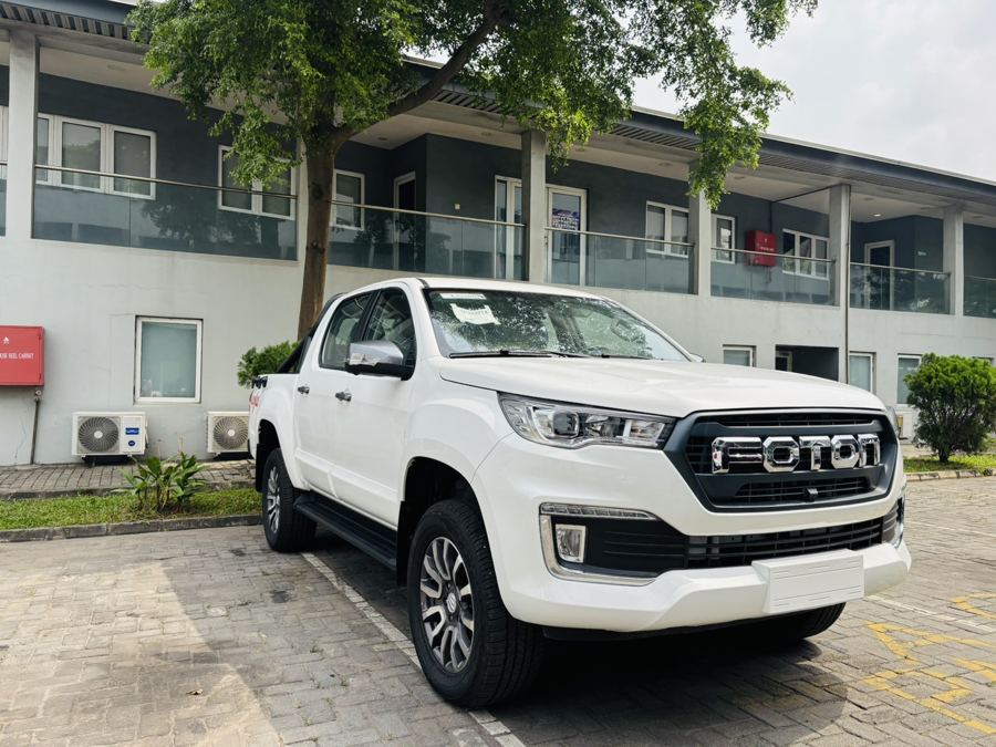 Foton Tunland G7 double-cab 4x4 pickup, front view